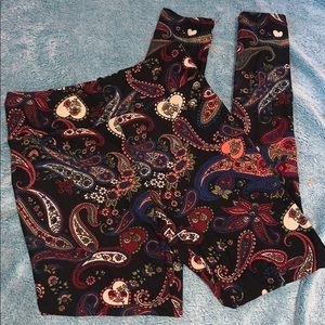Lularoe one size Valentines leggings